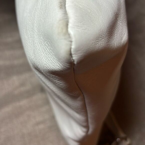 Ted Baker Leather Shoulder Bag in White - Picture 7 of 14